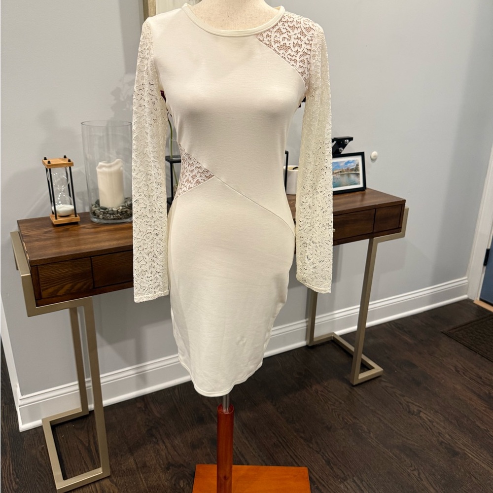BCBGMaxAzria Elegant Cream Lace Sleeve Dress